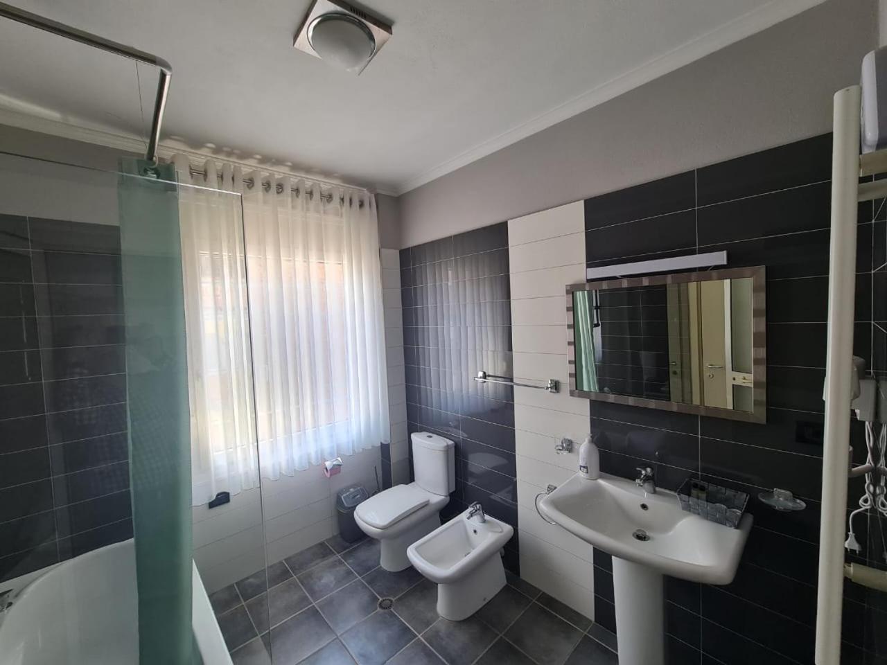 Noor Apartments Тирана Экстерьер фото